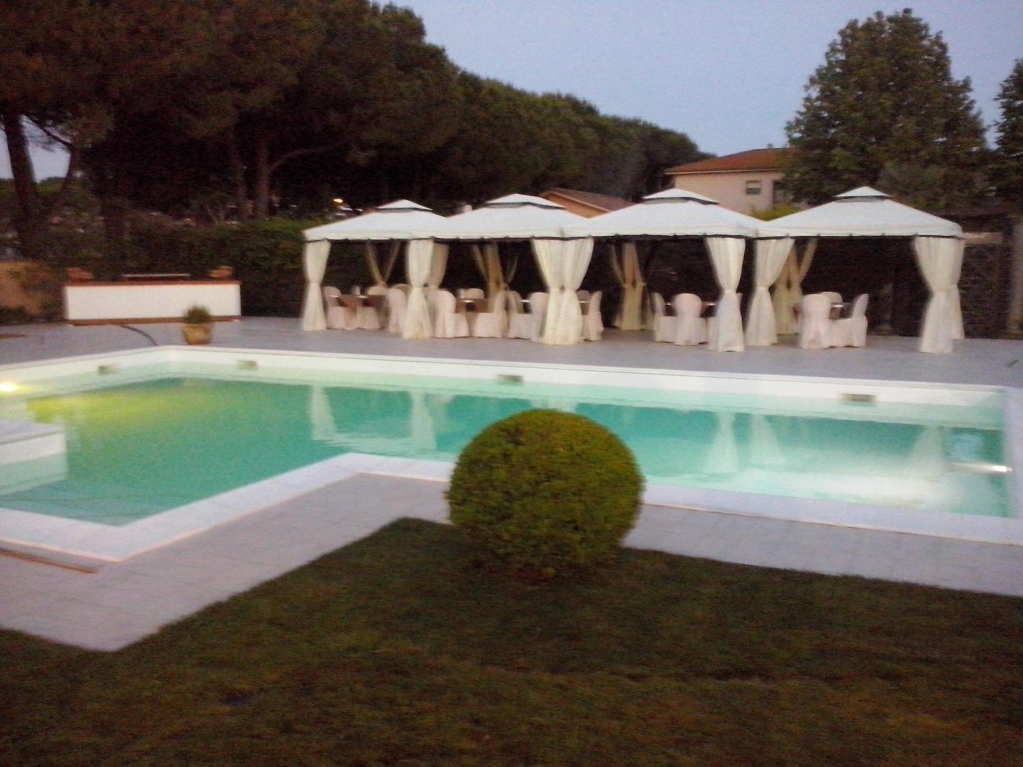 Hotel Velcamare Tarquinia Exterior foto