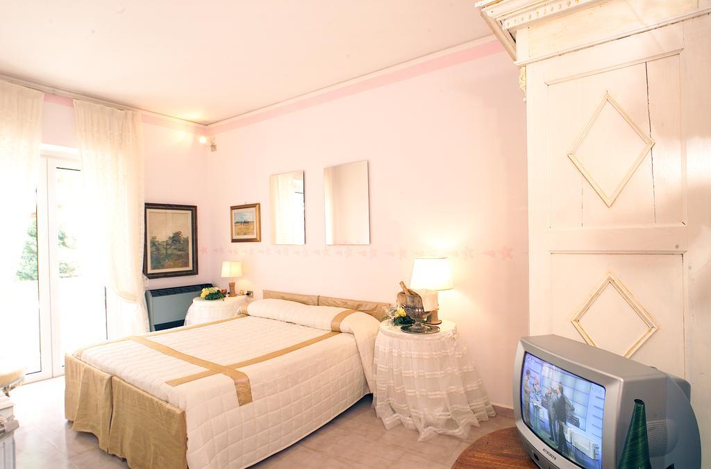 Hotel Velcamare Tarquinia Quarto foto